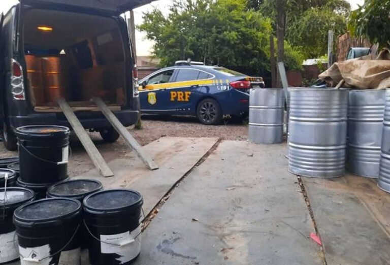 Grande operação da PF e PRF estoura armazém usado na refinaria de drogas