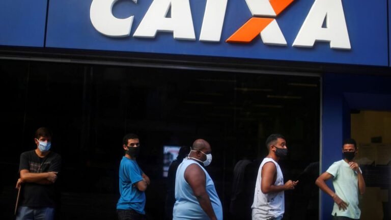 Trabalhadores nascidos em fevereiro podem sacar auxílio emergencial