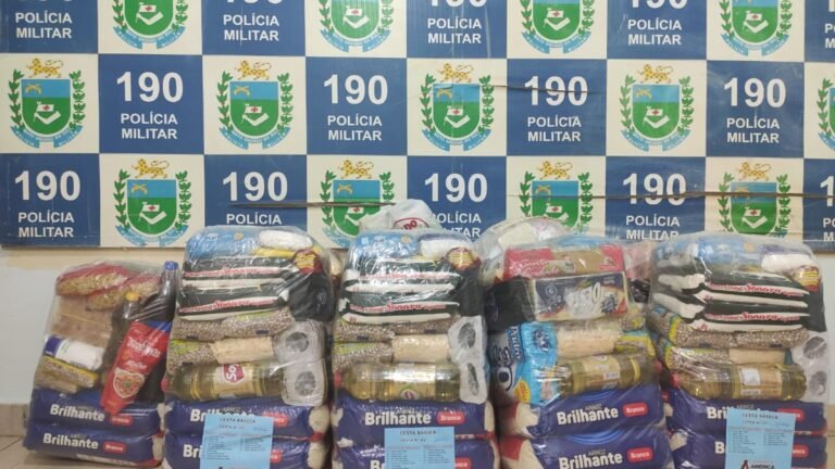 Polícia Militar arrecada e doa cestas básicas em Paranaíba