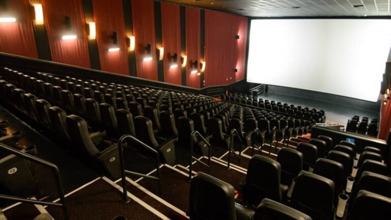 Novo altera o toque de recolher volta para 21h e cinema pode funcionar