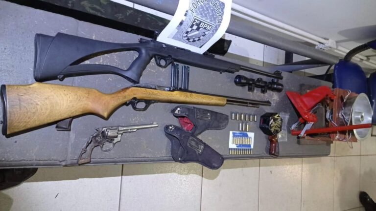 Força Tática do 2º Batalhão de Polícia Militar prende homem por comércio e porte ilegal de arma de fogo.