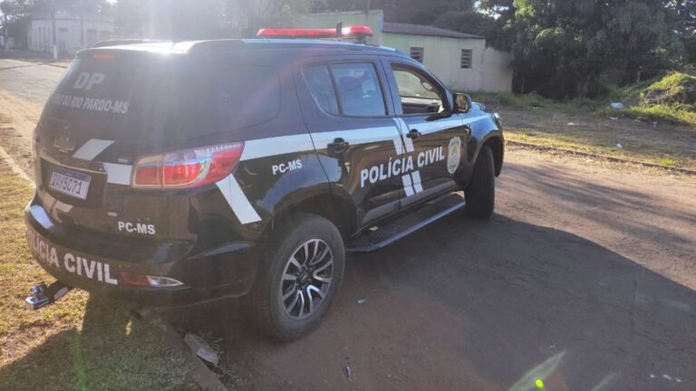 Jovem é assassinado a tiros após sair de bar por homem de tocaia