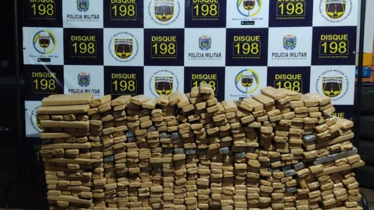 Operação faz apreensão de drogas e recupera veículo produto de roubo/furto