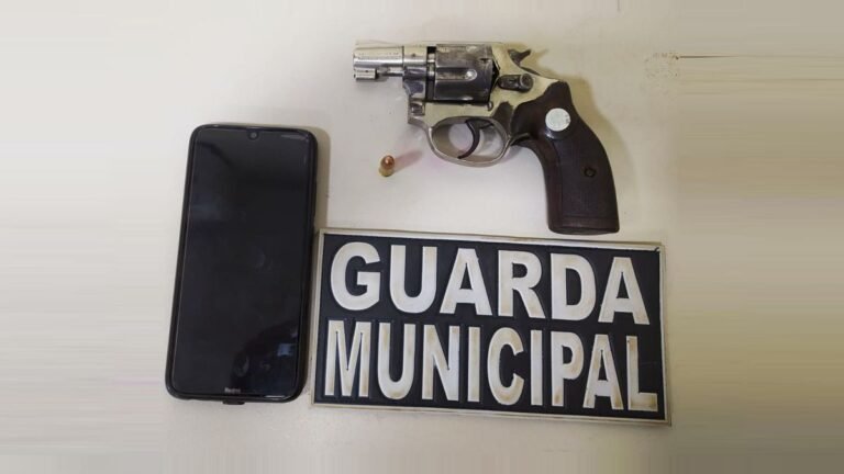 Guarda Municipal prende homem que ameaçou mulher e filho com revólver
