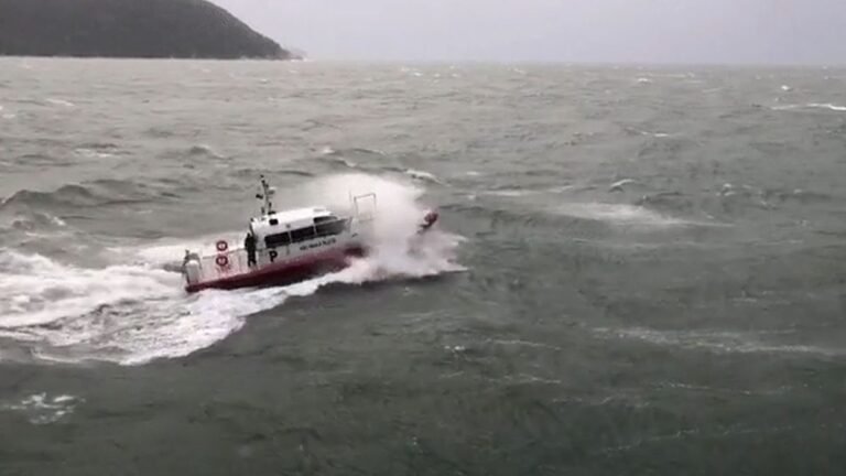 VEJA VÍDEO – Ciclone de 108 km/h provocou destruição no litoral de SP