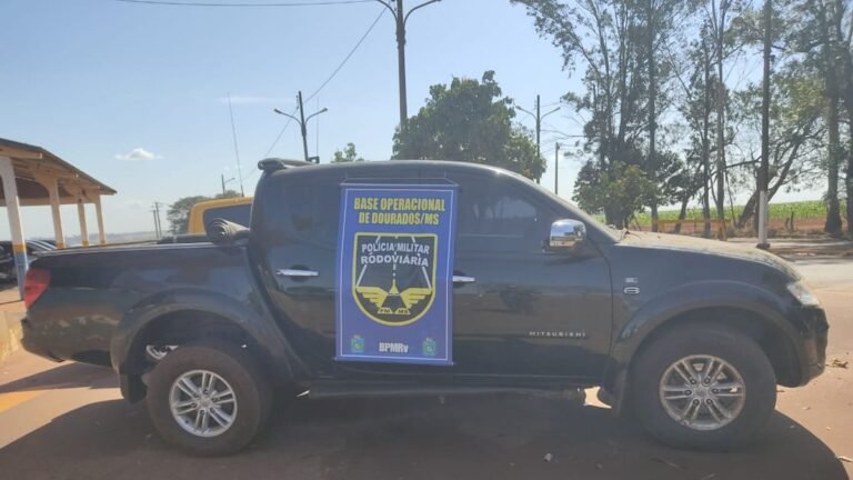 Polícia Militar Rodoviária recupera camionete furtada em Dourados MS