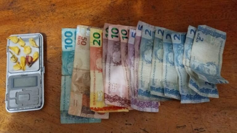 2º Batalhão de Polícia Militar apreende adolescente por Tráfico de Drogas