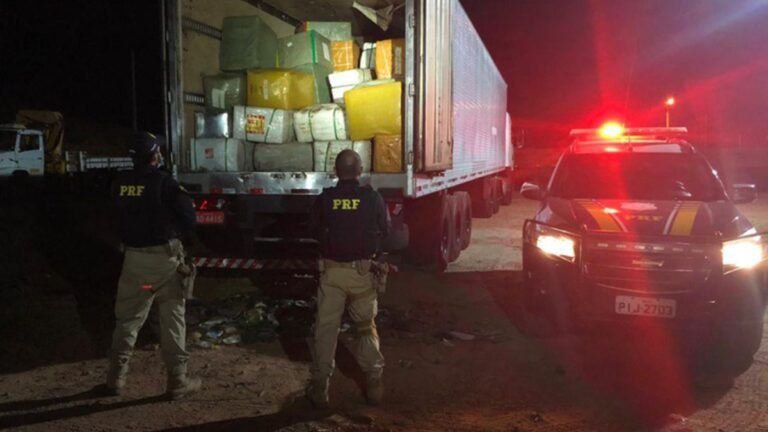 Carreta com grande carregamento de eletrônicos é apreendida pela PRF na BR 135