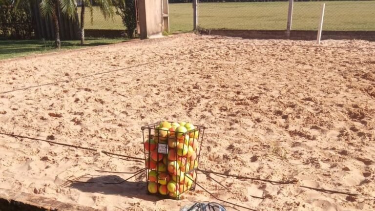 Dourados – Mesmo com UTI lotadas pessoas jogavam beach tennis descumprindo lockdown