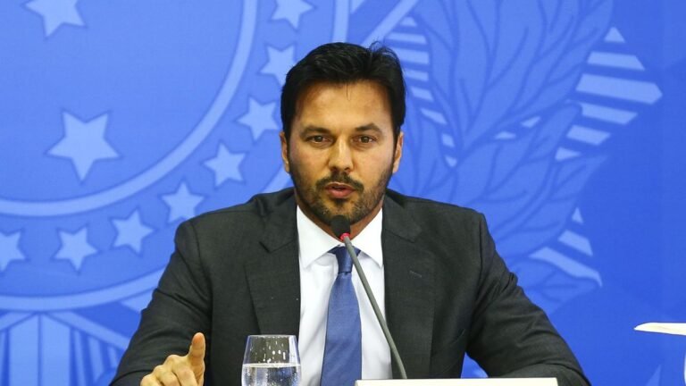 Internet 5G impulsionará Brasil em áreas estratégicas, diz ministro