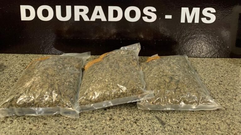 Em Dourados Suspeito de tráfico de drogas é preso com 1,5kg de maconha