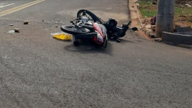 Homem embriagado quase se envolveu em acidente de trânsito