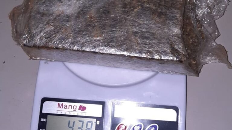 Jovem é preso pela Guarda Municipal com um tablete de maconha