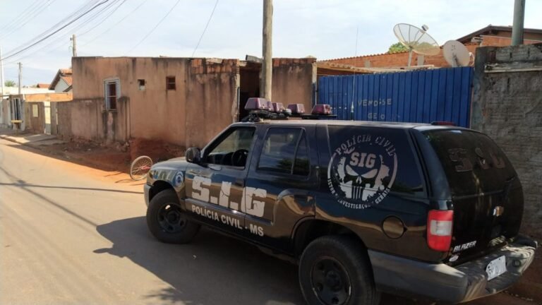 Polícia  prende indivíduo que vendia drogas nas proximidades de escola