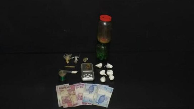 Em cumprimento a mandados de prisão domiciliar, policiais civis apreendem drogas em MS