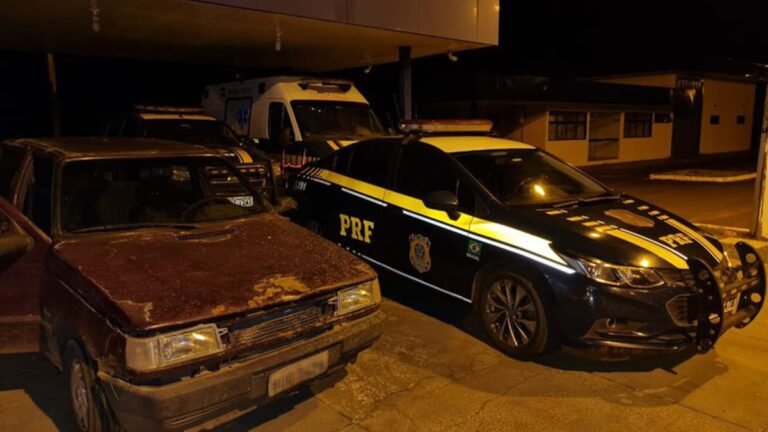 PRF prende quadrilha e recupera veículo em Campo em MS