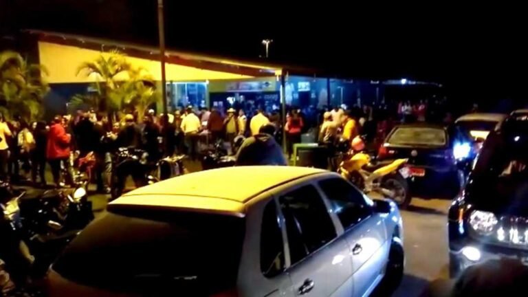 Naviraí em festa com 200 pessoas , mas é encerrada pela Policia Militar