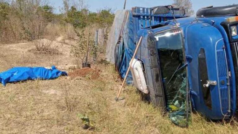 TRAGÉDIA – Homem que estava em carroceria de caminhão tem a cabeça esmagada em acidente