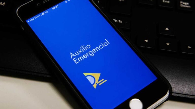 Governo notifica 650 mil pessoas a devolver auxílio emergencial