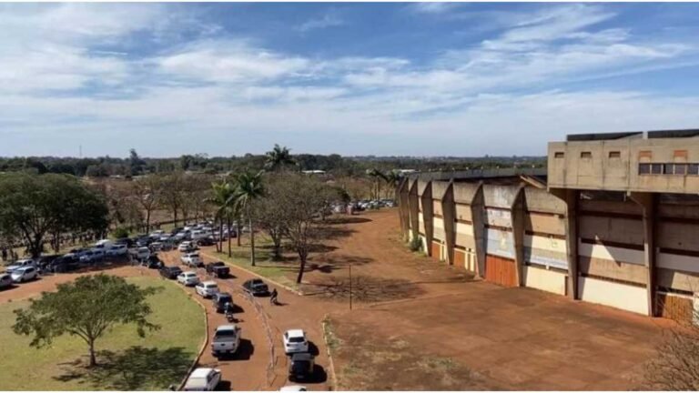 NOVO RECORDE – Dourados vacina 7.600 pessoas em 24 horas