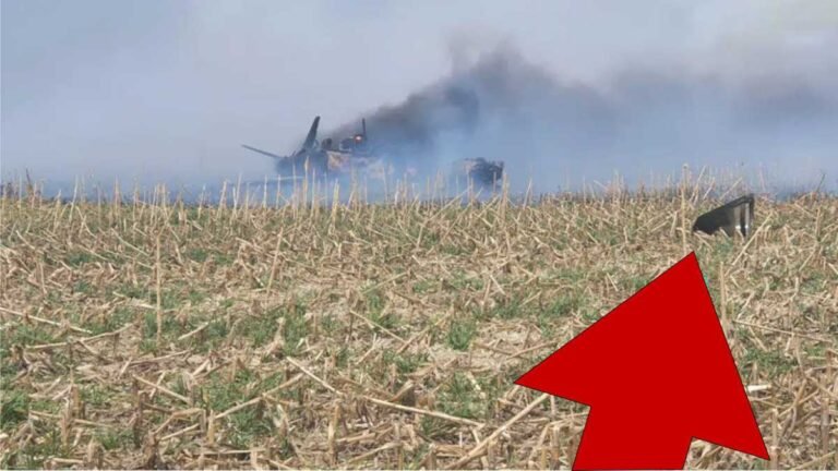 AGORA – Avião militar cai em Campo Grande e piloto ejeta antes de aeronave explodir