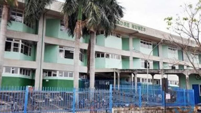 Suspeito de áudio ameaçador sobre massacre em escola, envia outro áudio pedindo desculpas