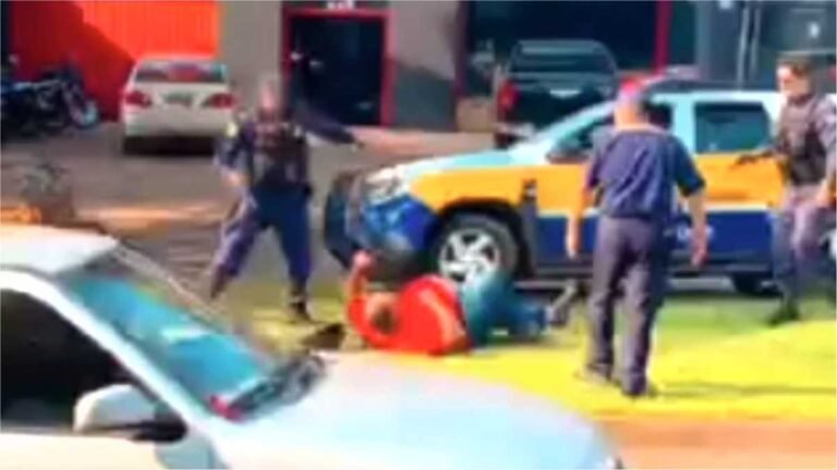 Tumulto e uma tentativa de golpes de capoeira na porta do INSS em Dourados