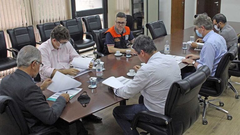 Governo cria força-tarefa para apoiar municípios e restabelecer energia elétrica após temporais