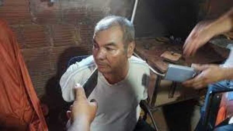 Homem que manteve cadáveres em casa teve ajuda do filho nos assassinatos