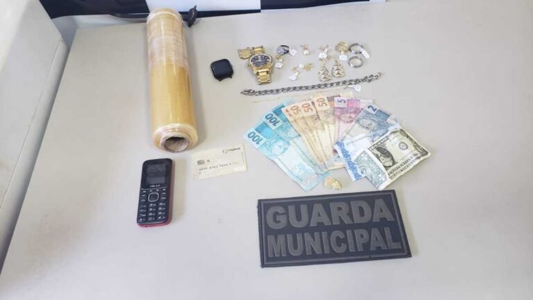Bairro Jardim Universitário – GMD prende traficante com dinheiro na cueca