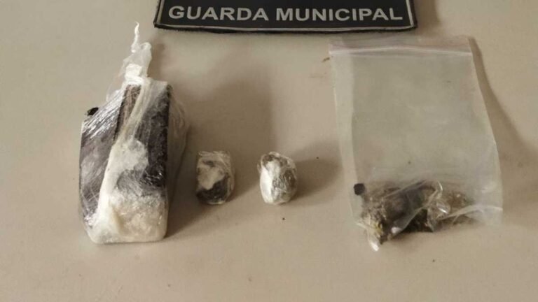 Adolescente de 15 anos é detido pela Guarda Municipal por trafico de drogas