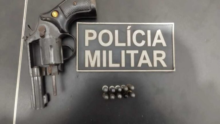 Homem ameaça ex-mulher com arma e acaba preso pela Polícia Militar