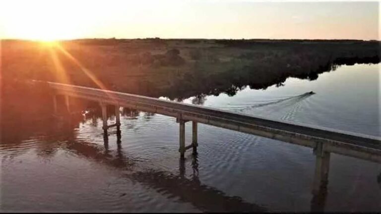 Corpo de Bombeiro estão a procura por homem que desapareceu no Rio Ivinhema