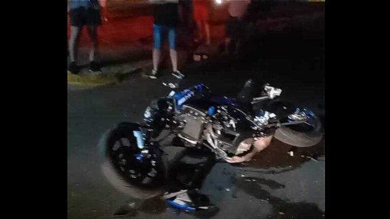 Veja as imagens da moto esportiva destruída no acidente na Avenida Guaicurus