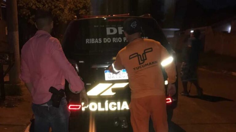 Policial se disfarça de usuário e prende homem de 36 anos ao ir entrega drogas