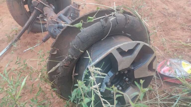 Causas do acidente que matou família pode ter acontecido após estouro de uns dos pneus