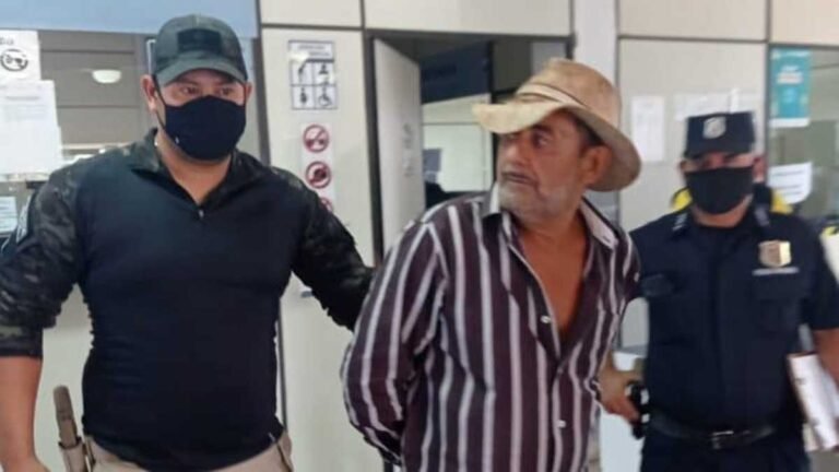 Homem preso por duplo feminicidio contra esposa e filha é expulso do Paraguai