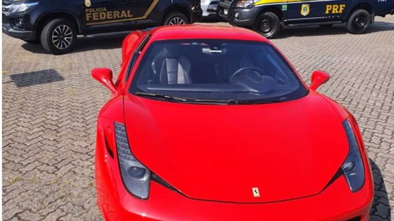 PF e PRF apreendeu R$ 500 mil em dinheiro e vários carros luxuosos em operação