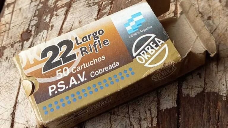 Ao desconfiar que mulher queria separação, homem a tranca e mantem presa em casa