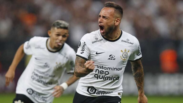 Em noite de Maycon, Corinthians vence Boca Juniors na Libertadores