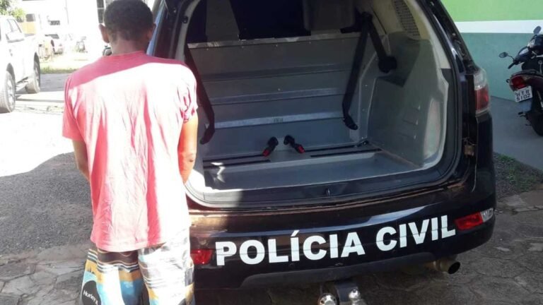 Homem é preso por manter mulher presa e por agredir policiais momento da prisão
