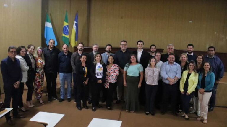 Membros do Conselho dos Direitos da Criança e do Adolescente tomam posse