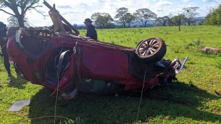 Capotamento na MS-156 entre Tacuru e Amambai deixa três mortos dois já foram identificados