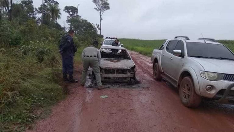 Dois corpos carbonizados são encontrados dentro de carro queimado na fronteira