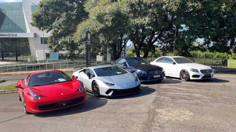 Veja carros de luxo avaliados em R$ 6.5 milhões presos pela policia em investigação contra youtuber