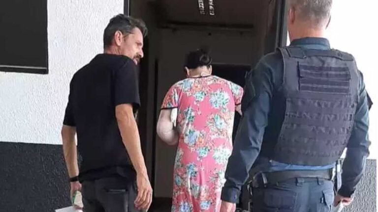 Após lipoaspiração, turbinar bumbum e peito jovem tenta dar calote de 45 mil reais