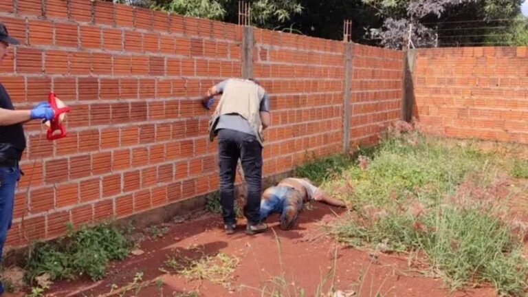 Jardim Guaicurus – Homem pula muros, cai em terreno baldio, entra em convulsão e morre