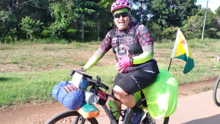 Ciclista pedala mais de 2.5 mil km do Acre ao MS e faz parada no Bioparque Pantanal