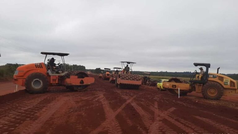 Obra em Capão Seco segue em várias frentes de trabalho, com drenagem, base e terraplanagem na MS-258