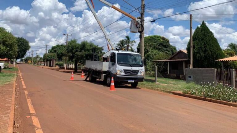 Prefeitura atinge marca de 15 mil lâmpadas trocadas em seis meses